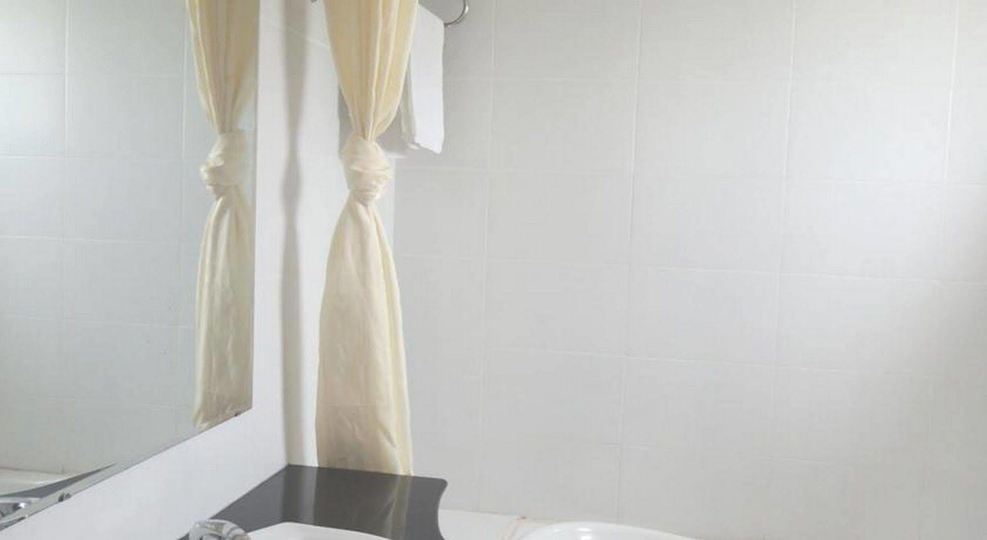 Golden Lotus Hotel Хуе Екстериор снимка
