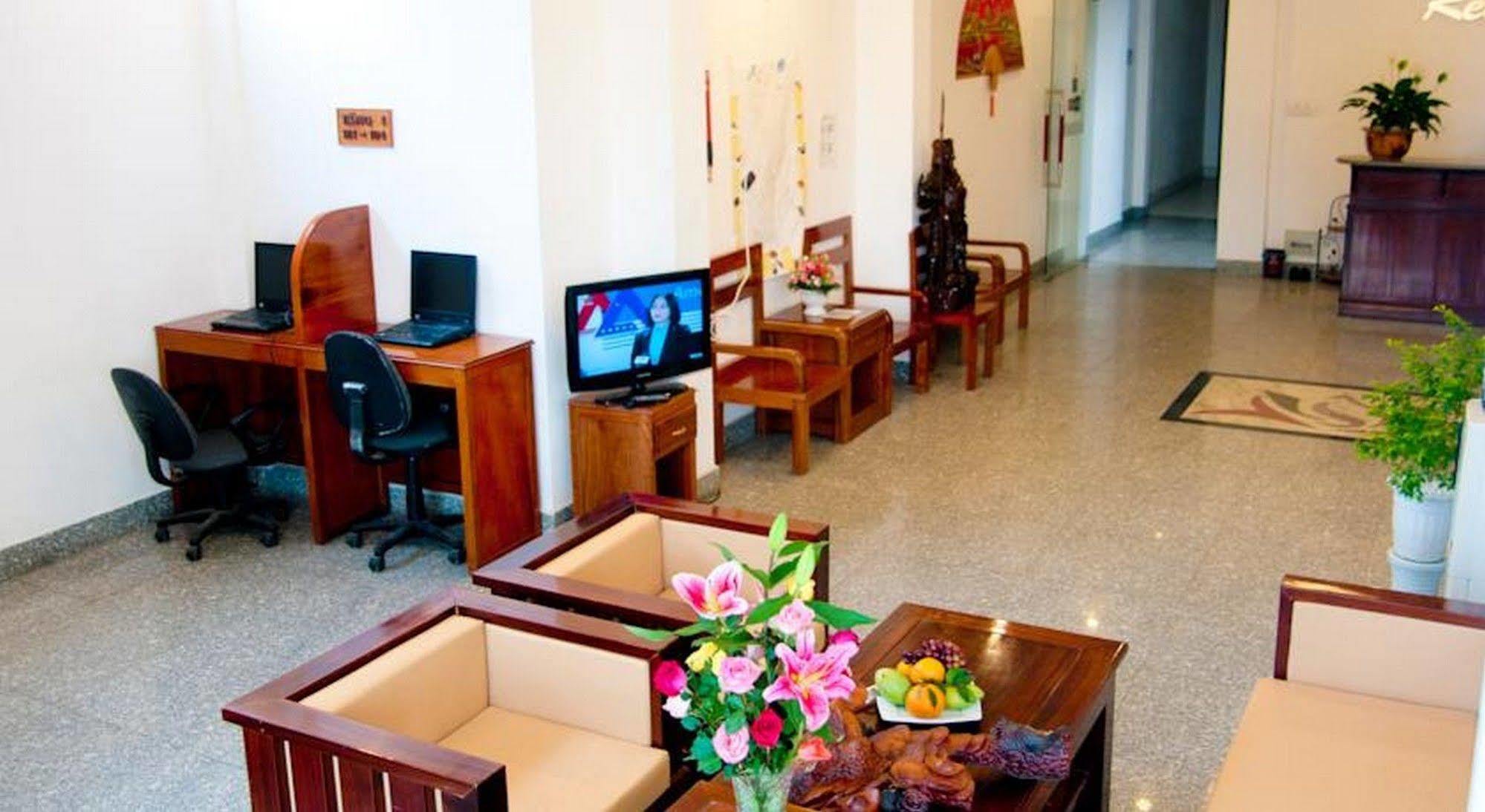 Golden Lotus Hotel Хуе Екстериор снимка